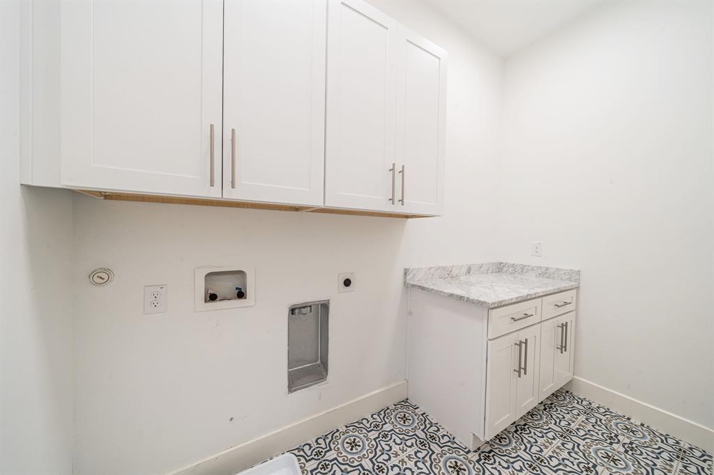 Westport Lakeview Villas - Residential