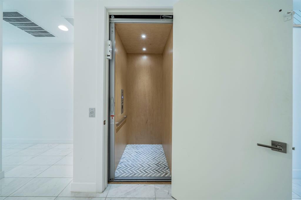 Westport Lakeview Villas - Residential