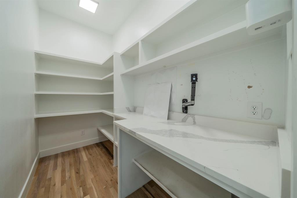 Westport Lakeview Villas - Residential