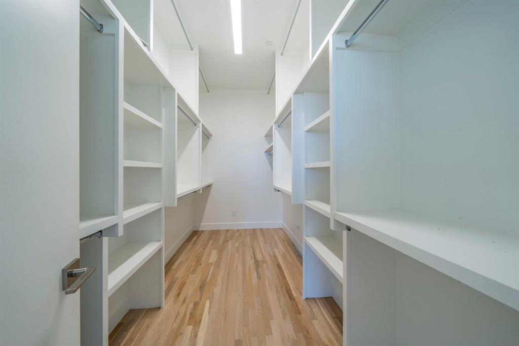 Westport Lakeview Villas - Residential