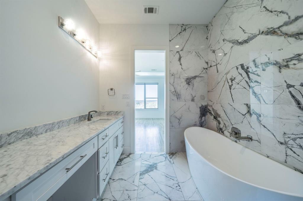 Westport Lakeview Villas - Residential