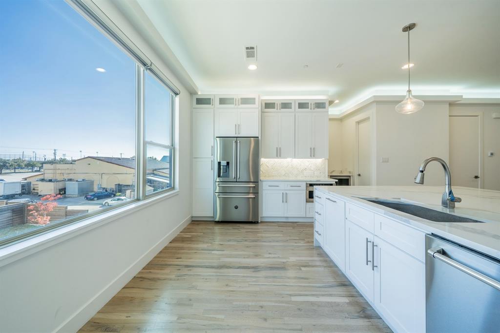 Westport Lakeview Villas - Residential