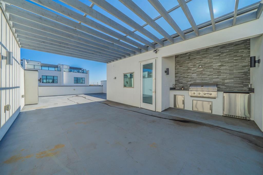 Westport Lakeview Villas - Residential