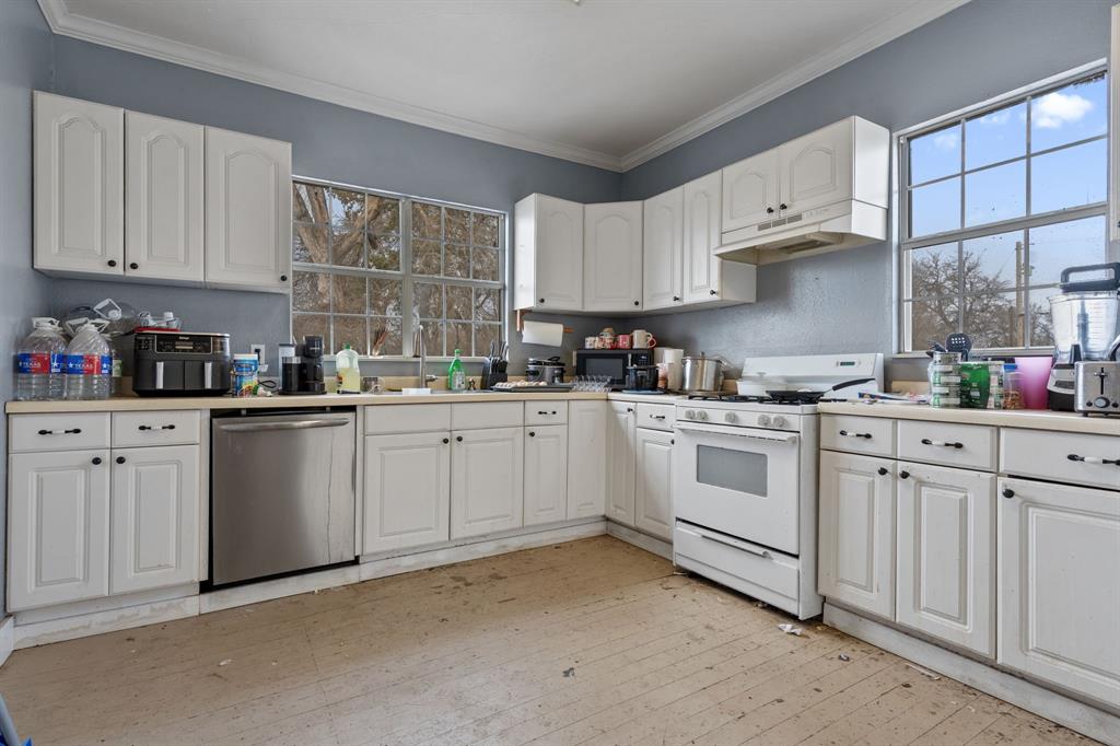 Holmes Add - Residential