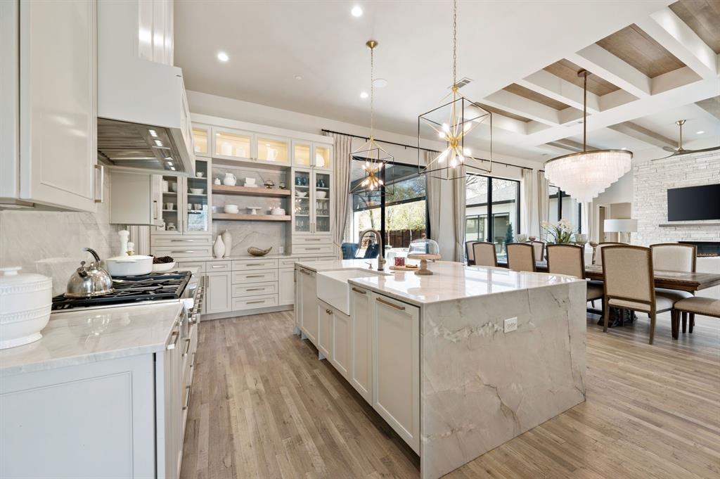 3211 Fox Fire Lane