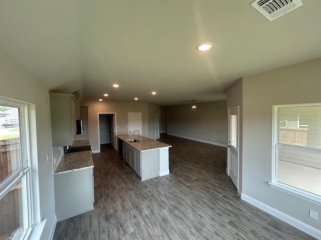 Trenton, Texas 75490, United States, 3 Bedrooms Bedrooms, ,2 BathroomsBathrooms,Residential,Active,38279