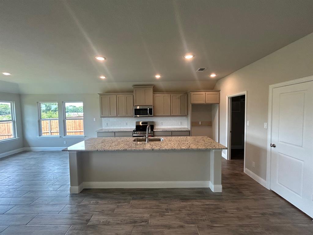 Trenton, Texas 75490, United States, 3 Bedrooms Bedrooms, ,2 BathroomsBathrooms,Residential,Active,38279