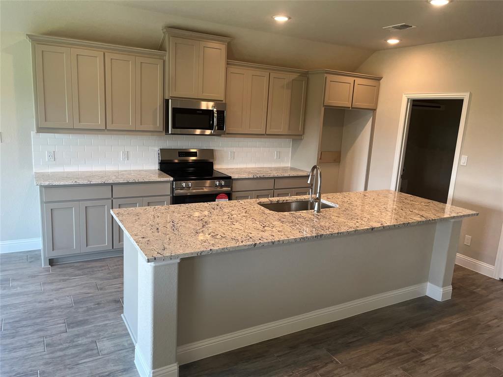 Trenton, Texas 75490, United States, 3 Bedrooms Bedrooms, ,2 BathroomsBathrooms,Residential,Active,38279