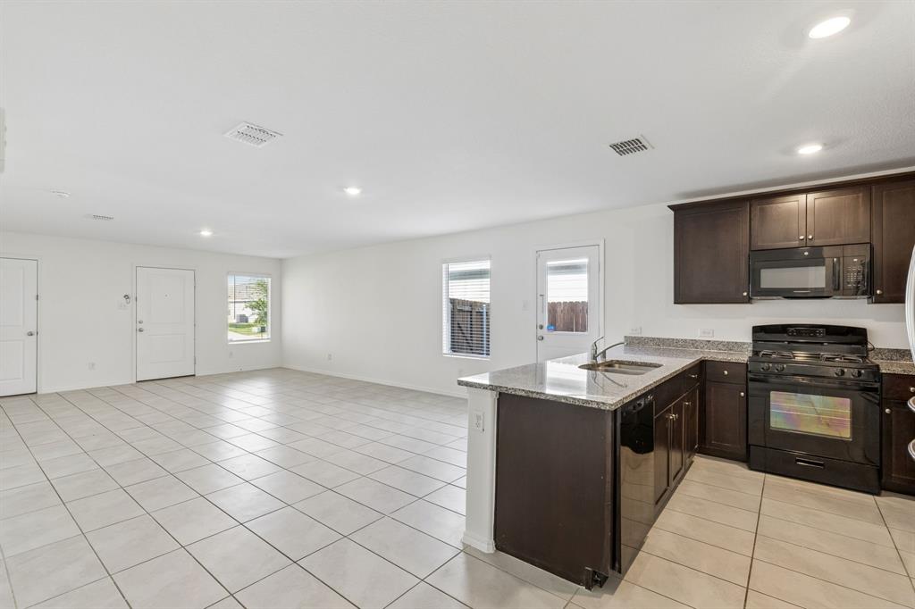 3712 Esperanza Street