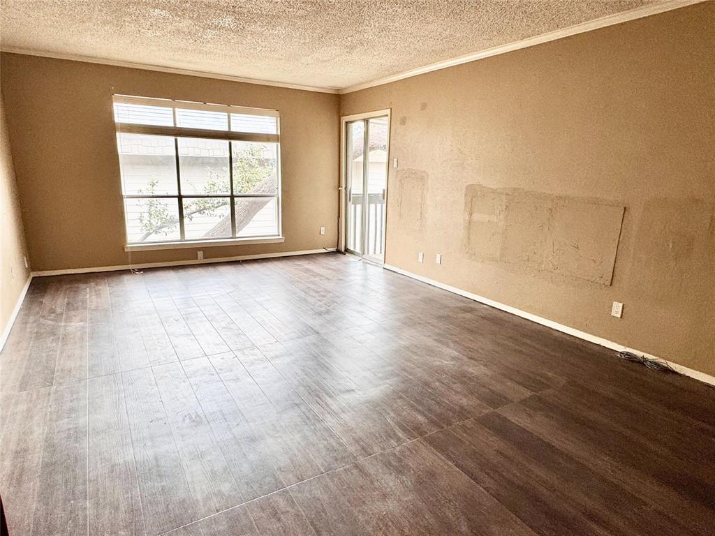 4859 Cedar Springs Road 356