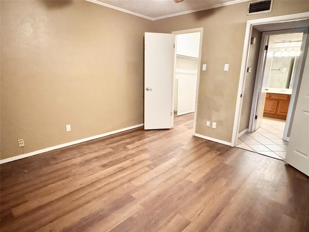 RIVER OAKS CONDOS - Residential