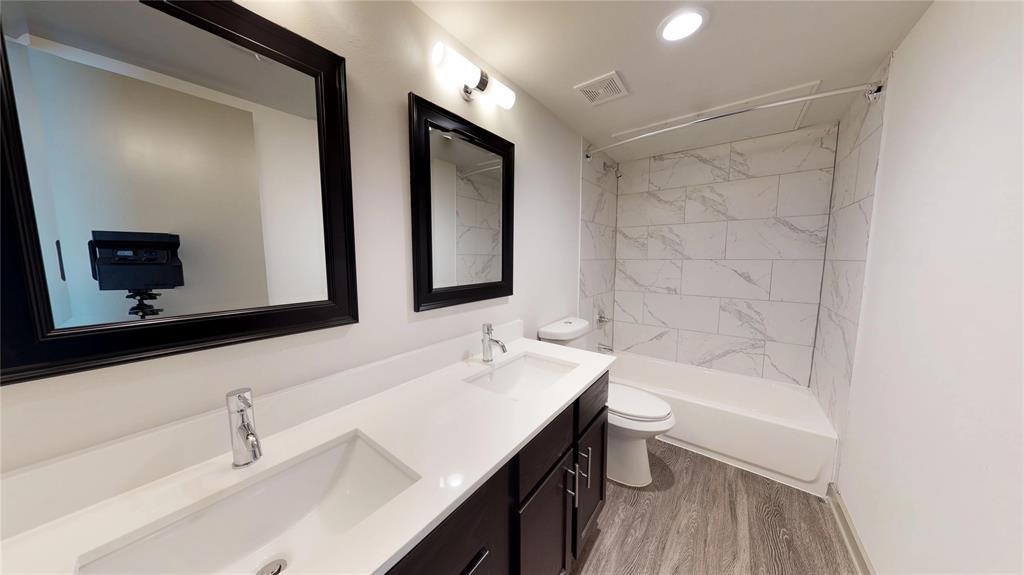 Lakewood Village Addition - Residential Lease