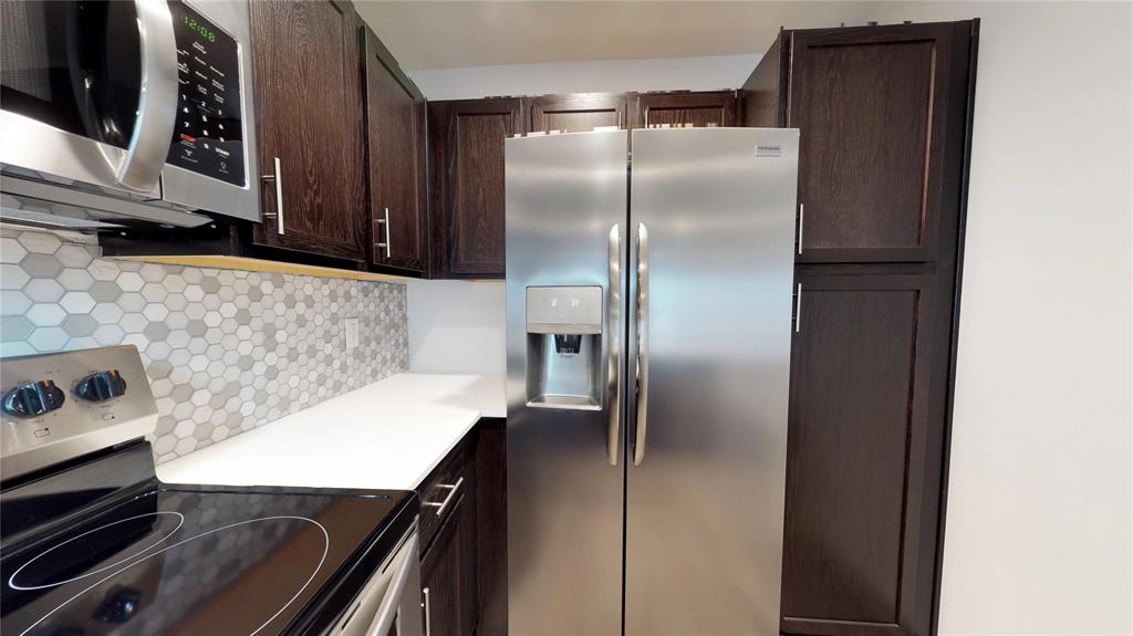 Lakewood Village Addition - Residential Lease