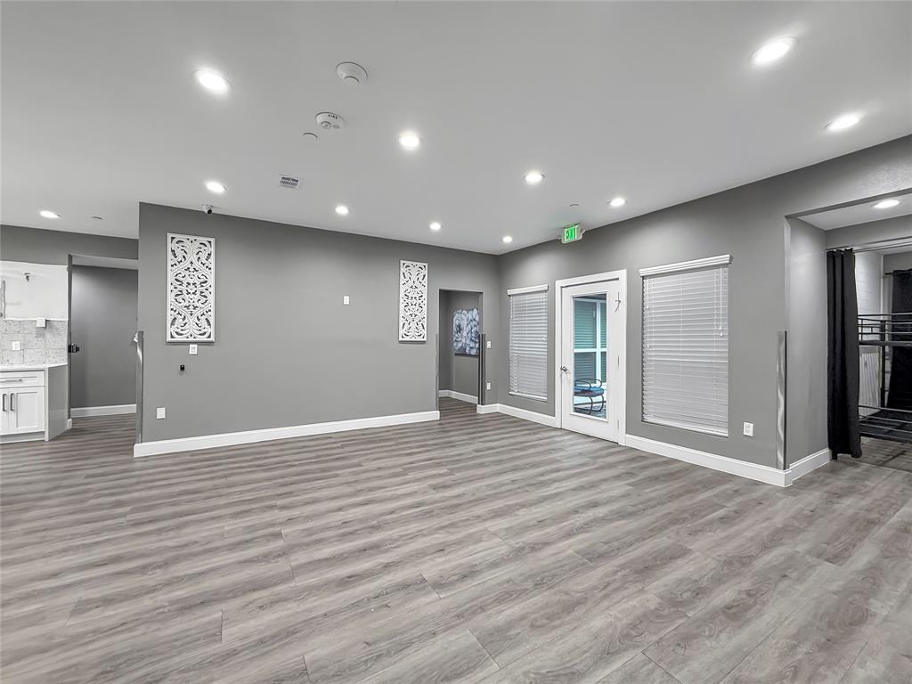 2402 Country Valley Road