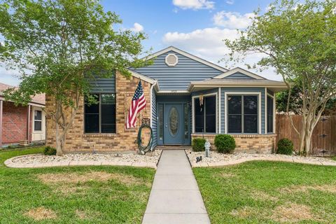 Photo of 1409 High Plains Drive, Mesquite, TX 75149 (MLS # 21239328)