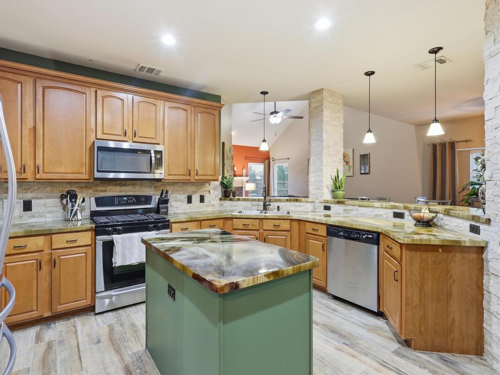 Winsor Meadows At Westridge Ph 4 - Residential