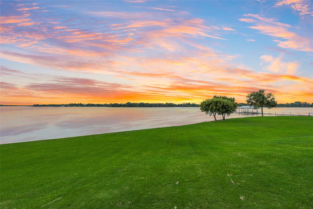 Resort On Eagle Mountain Lake - Residential