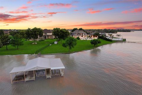 Tiny photo for 12624 Lake Shore Court N, Fort Worth, TX 76179 (MLS # 20965976)