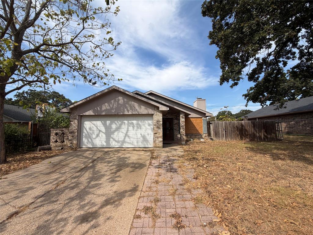10823 Addie Road
