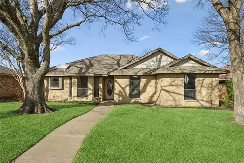 Photo of 103 Windsor Drive, Wylie, TX 75098 (MLS # 21150150)