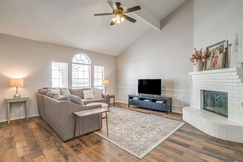 7104 Summerset Drive