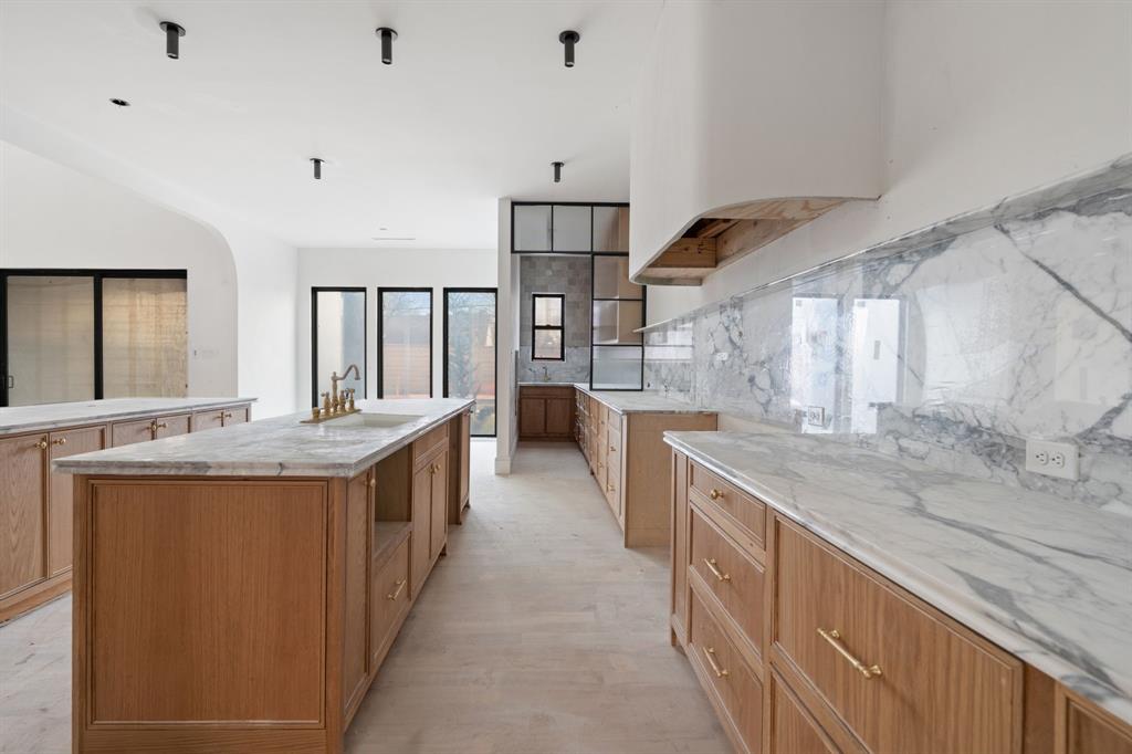 Inwood Road Estates - Residential