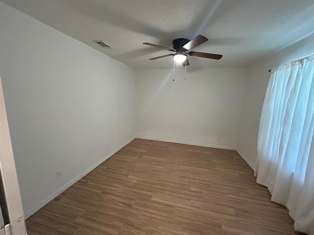 4122 W Rochelle Road