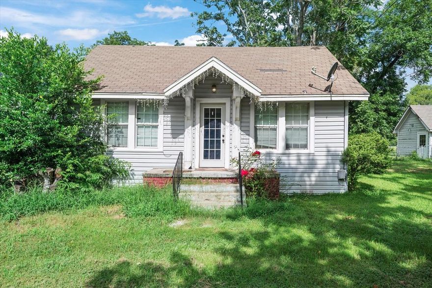 This property sits on a cute, quiet street in the heart of Grand Saline and offers endless potential- whether you're looking for a cozy personal residence or a smart investment property.  The home comes with an additional lot, perfect for expanding your space, building another home, or creating even more rental income.