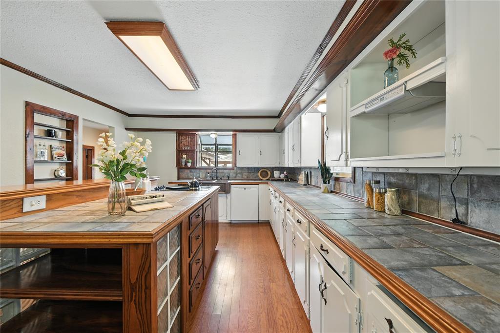 William Y Allen Surv Abs # 34 - Residential Lease