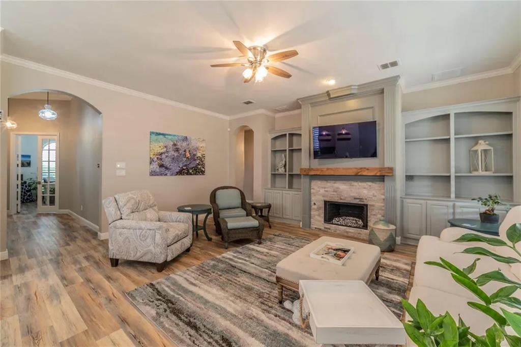 1510 Pecan Valley Court