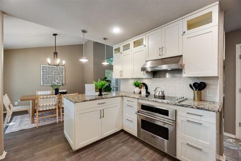 7844 High Oaks Circle Dallas TX 75231