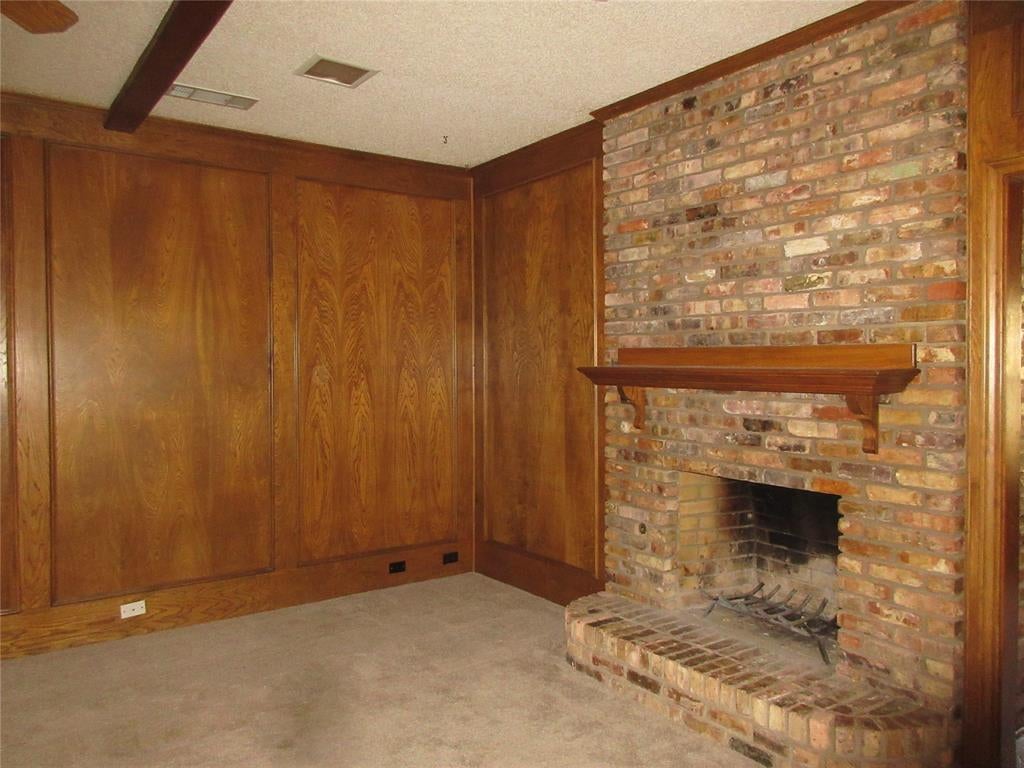 1823 Green Tree Lane