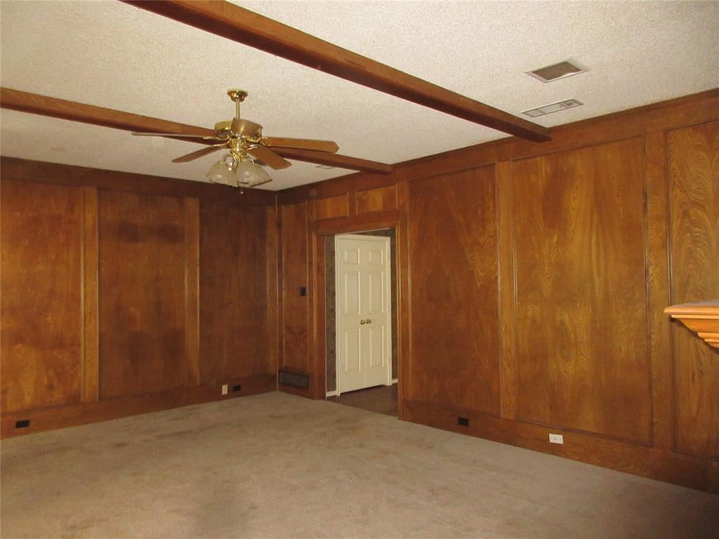 1823 Green Tree Lane
