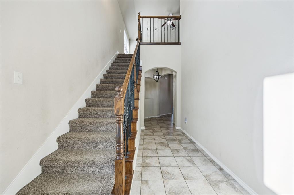 8805 Tenderfoot Lane