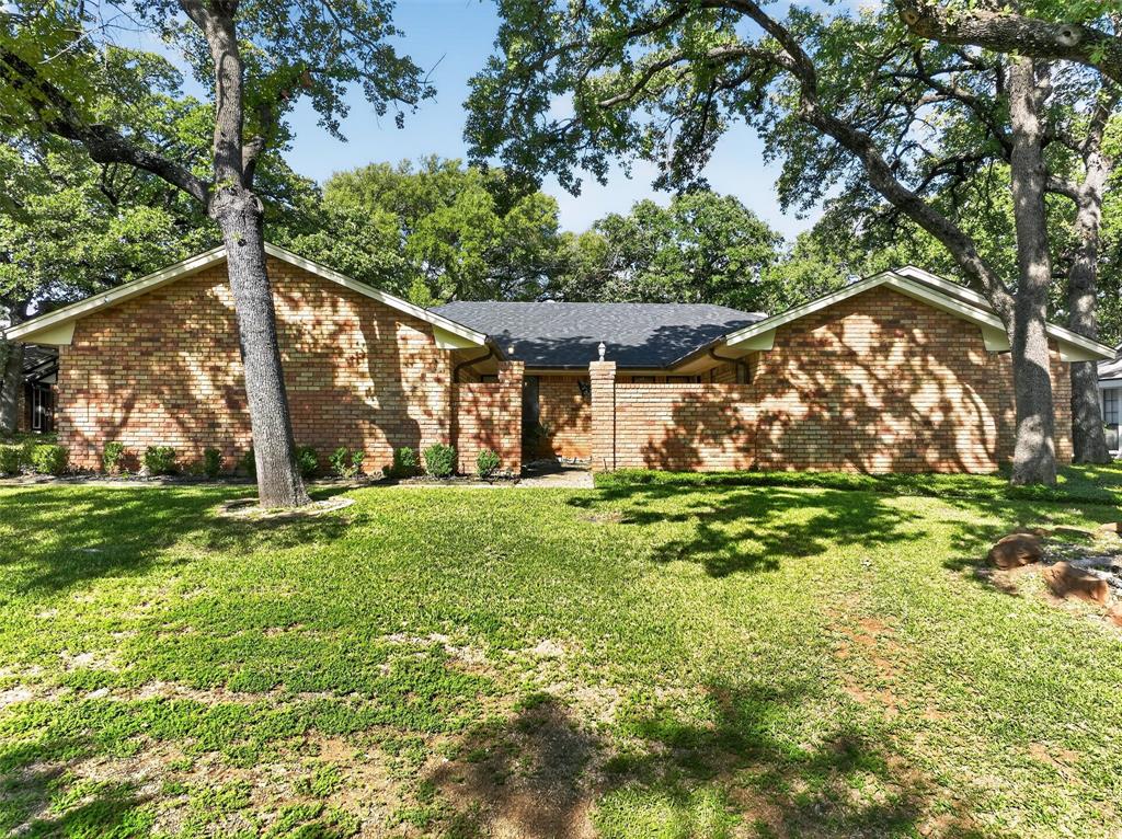 2304 Belfry Court
