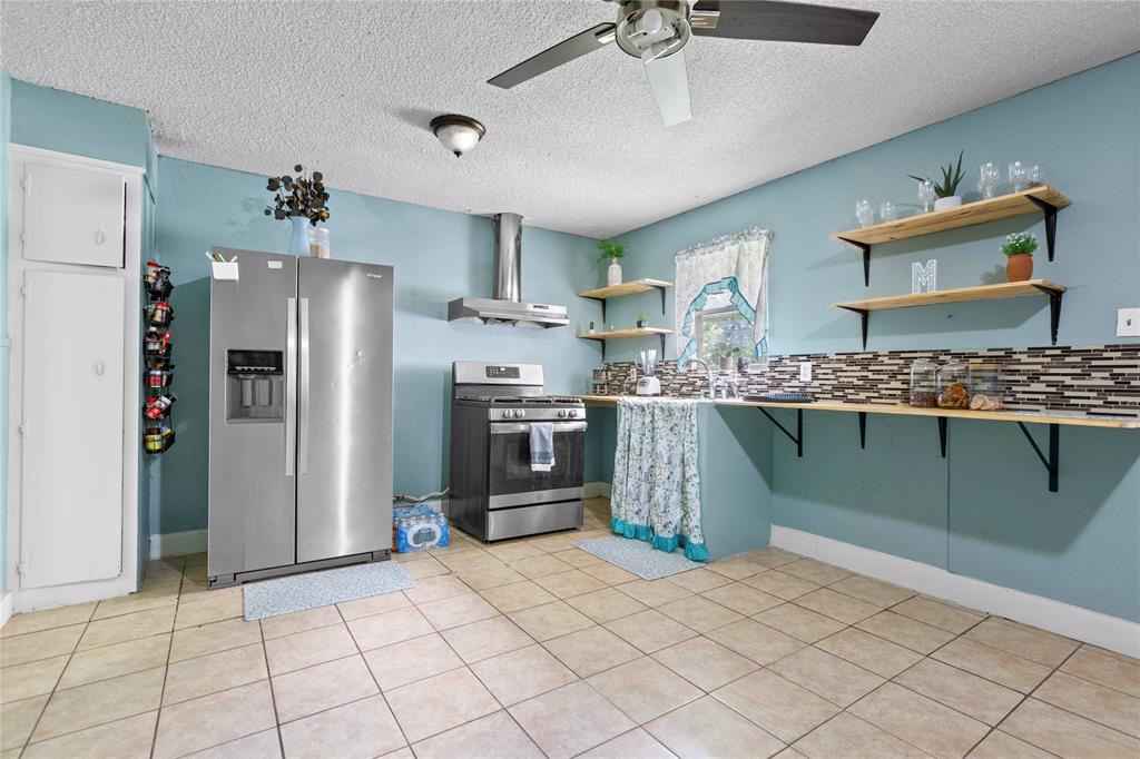 5002 Meyers Lane