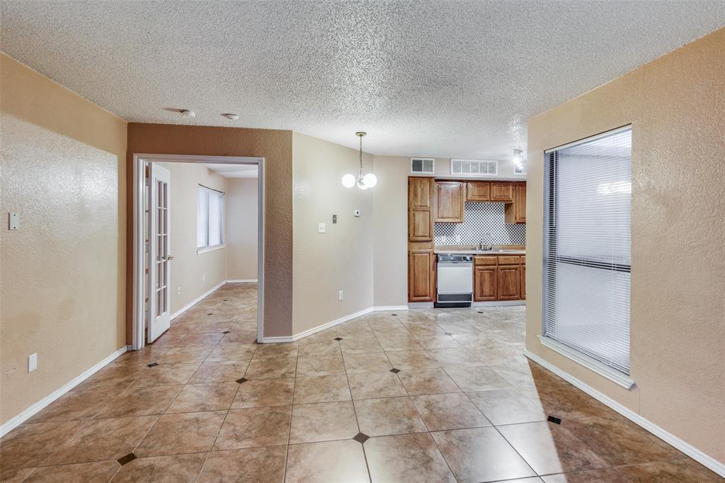 Arlington Oaks Condo - Residential Lease