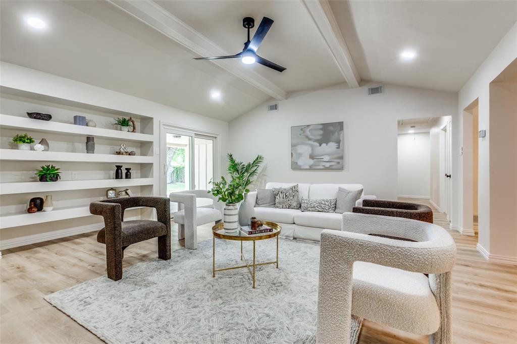 306 Ridgewood Drive
