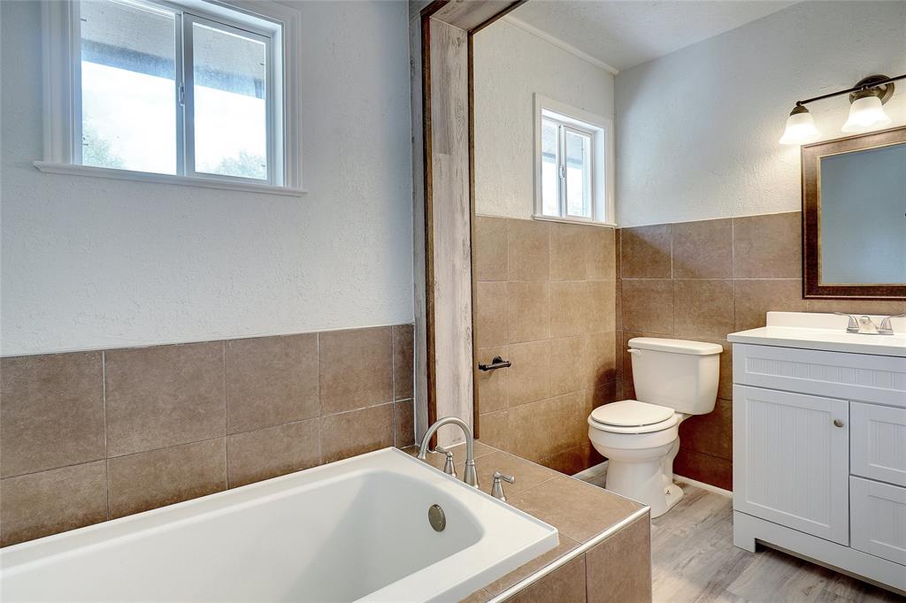 Lake Country Estates Add - Residential