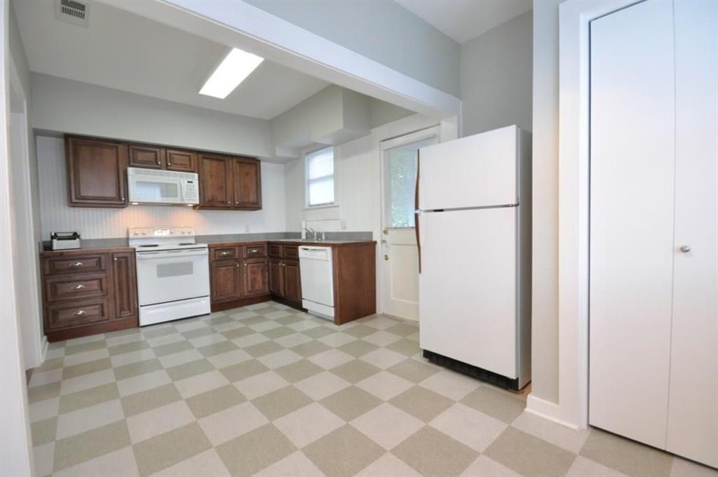 Oak Cliff Annex - Residential Lease