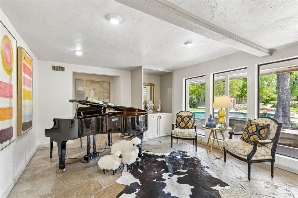 Jordon Straughan Survey - Residential