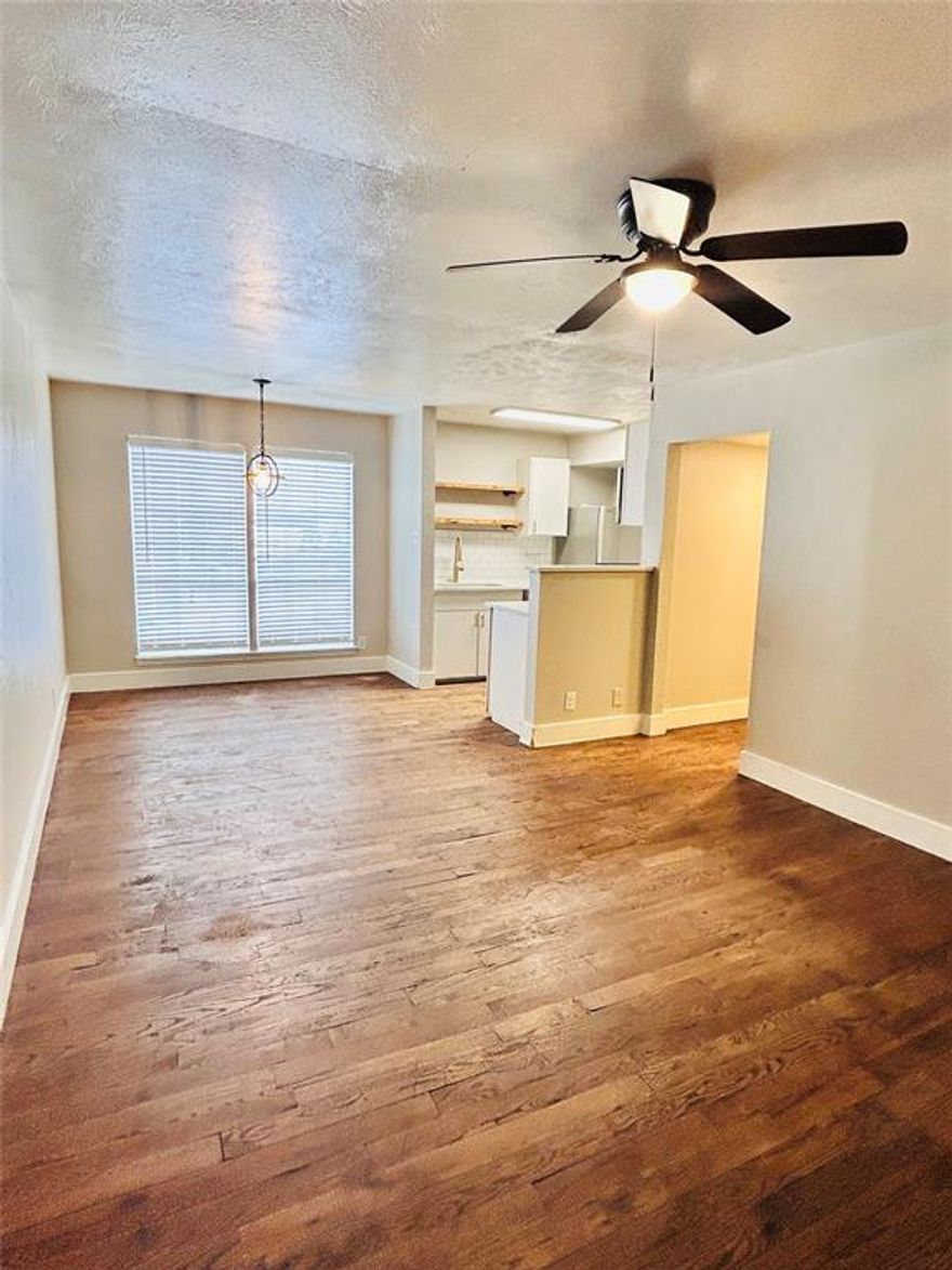 ***IMMEDIATE MOVE IN SPECIAL- HALF OFF FIRST MONTH RENT FOR QUALIFIED APPLICANTS***

Welcome to The Olive at Vernon- a renovated All Bills Paid apartment Near Wynnewood in Oak Cliff, Dallas, TX. This one-bedroom, one-bathroom apartment is a gem in the heart of the city with the freshly painted community showcases peaceful interior-facing courtyards, and vibrant murals by international artist Joe 'Turk' Diril. The apartment boasts a renovated kitchen with stainless steel appliances and a custom tile backsplash, a renovated bathroom with a tiled shower and tub-shower combo, and a spacious bedroom with a walk-in closet. The apartment also features new flooring, new ceiling fan-light fixtures, and recessed lighting, adding a modern touch to the space. The complex offers a laundry facility on site for your convenience, as well as in-unit laundry. The pet-friendly community also includes a dog park and a beautiful courtyard for you to enjoy. With all bills paid and reserved parking, this apartment offers a hassle-free living experience. Take advantage of our move-in special and make this boutique complex your new home today. Don’t forget to ask about our DEPOSIT FREE OPTIONS!