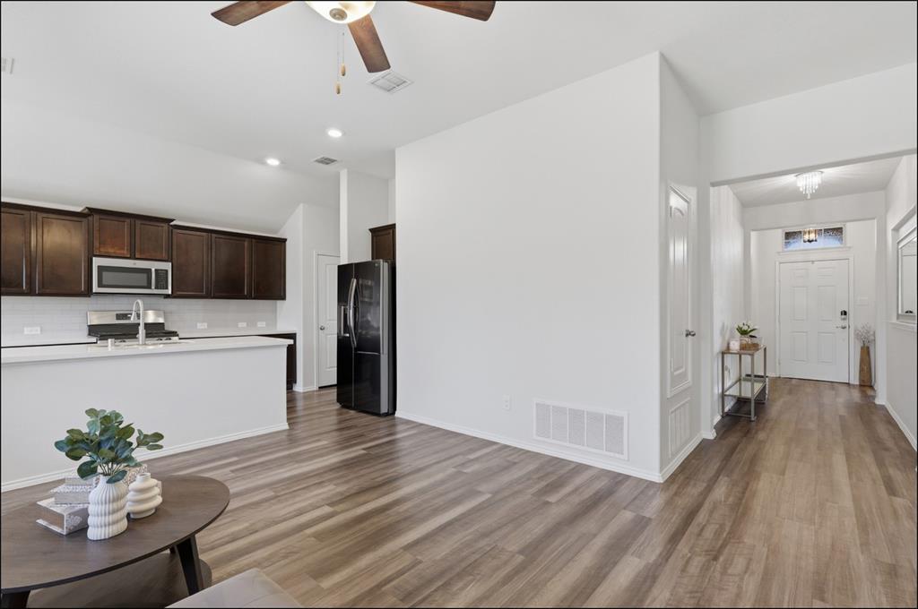 Hillstone Pointe Wes - Residential