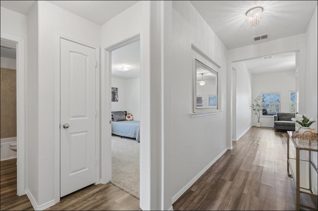 Hillstone Pointe Wes - Residential