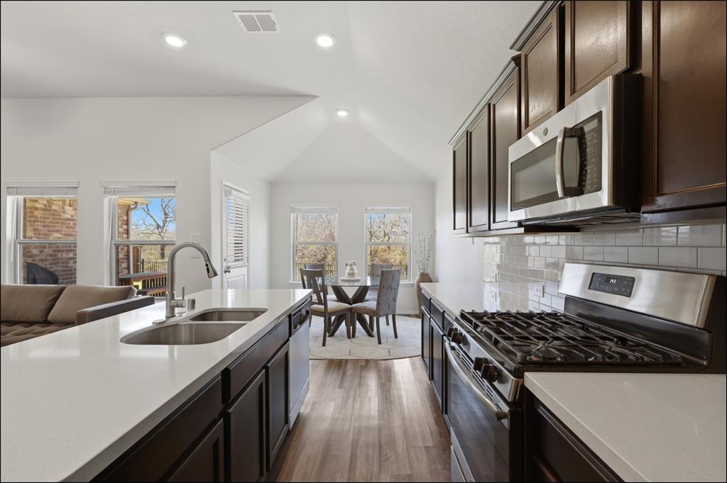 Hillstone Pointe Wes - Residential