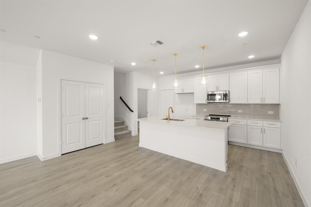 The Pointe at Capp Smith Lake - Residential