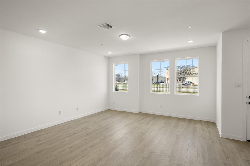 The Pointe at Capp Smith Lake - Residential