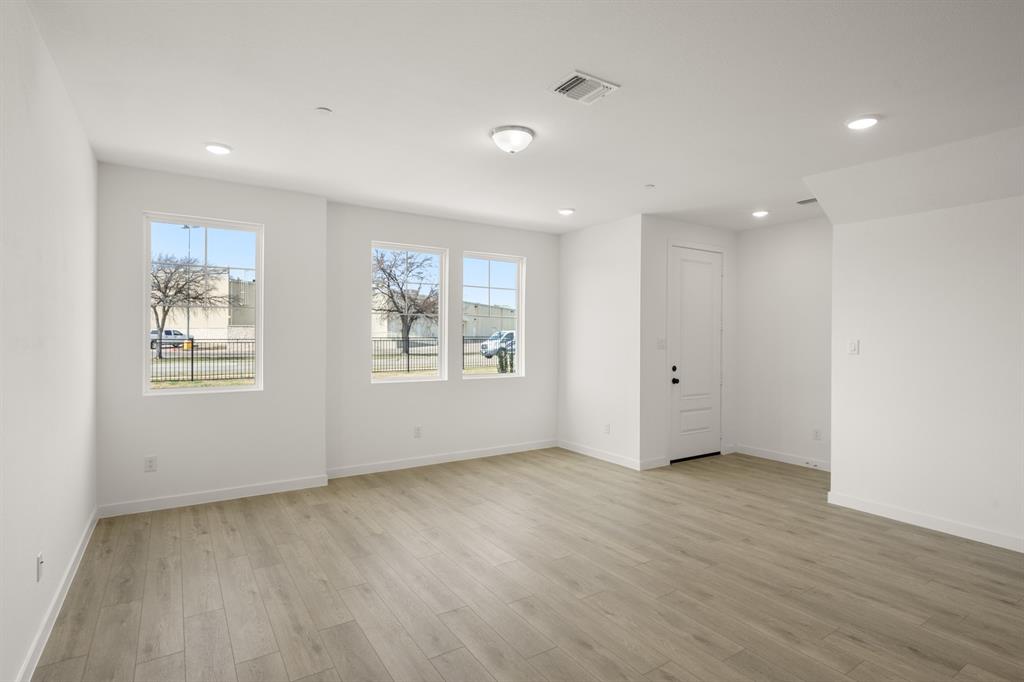 The Pointe at Capp Smith Lake - Residential