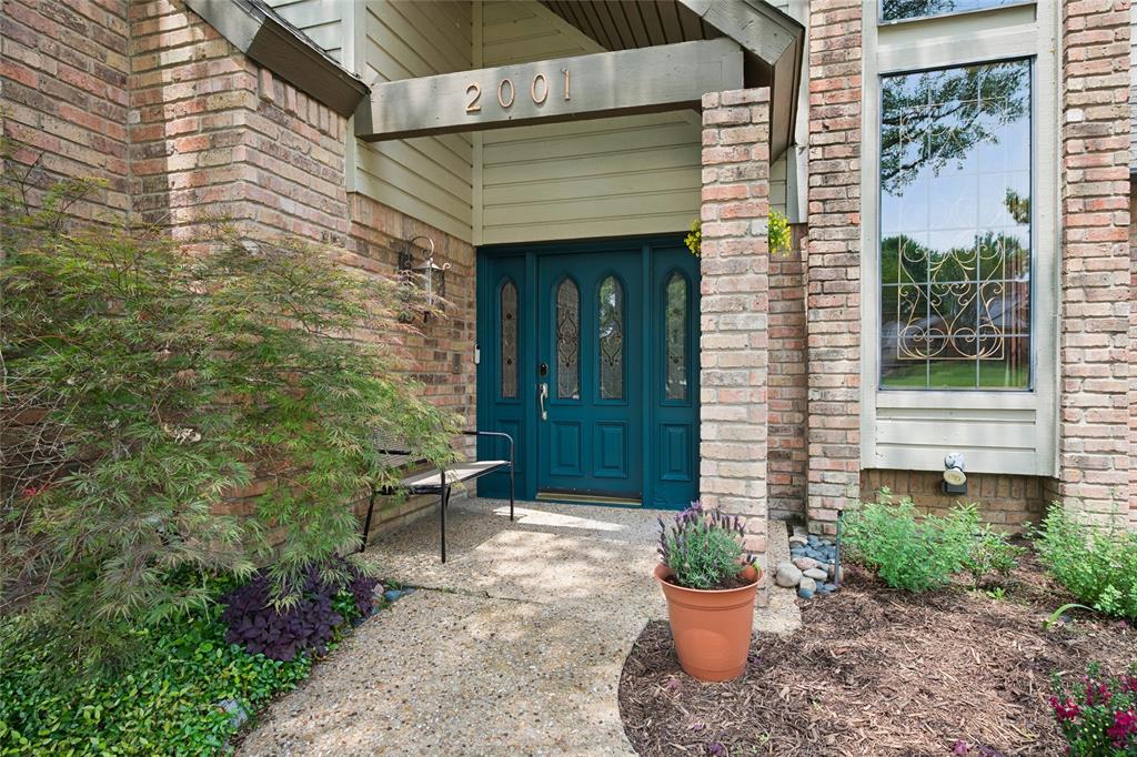 2001 Pebble Beach Court