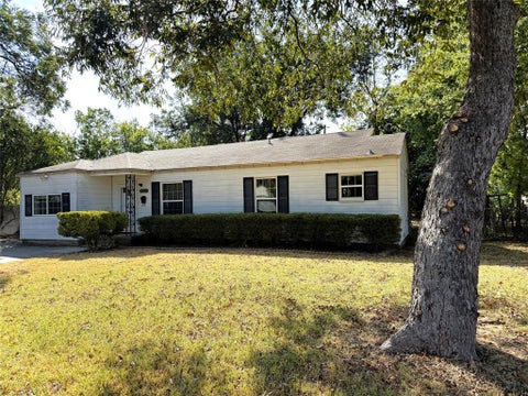 Tiny photo for 3520 Maple Avenue, Waco, TX 76707 (MLS # 21396658)